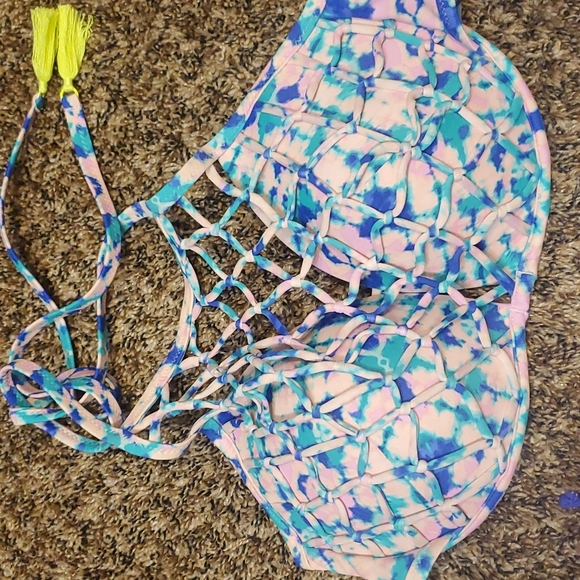 Bikini Top/Bottom - Picture 2 of 3